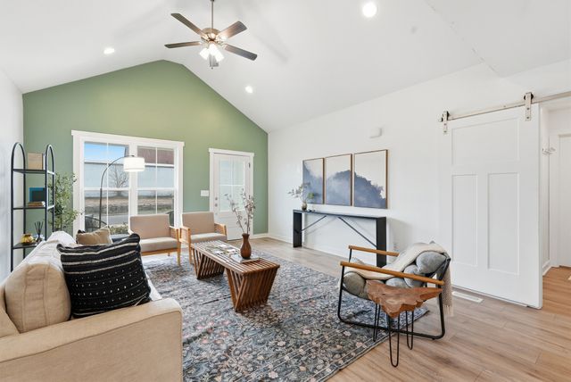 113 11th Ave, W, Springfield, TN 37172