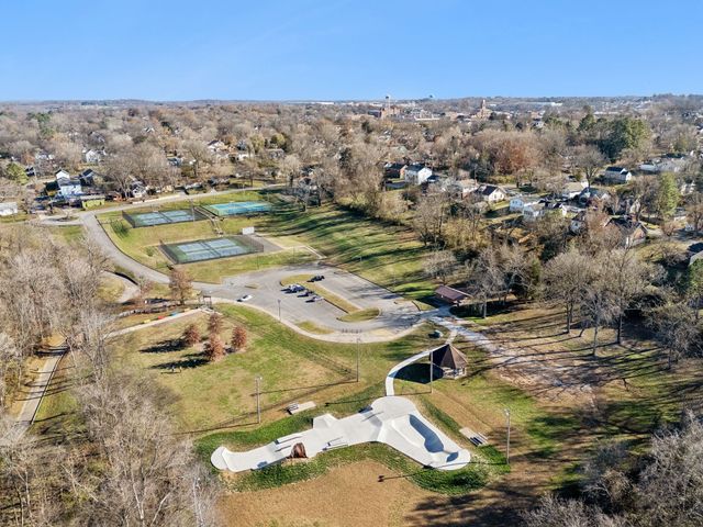 113 11th Ave, W, Springfield, TN 37172