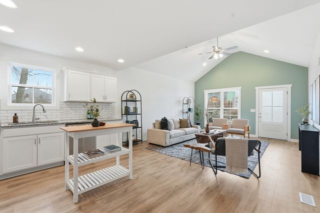 113 11th Ave, W, Springfield, TN 37172