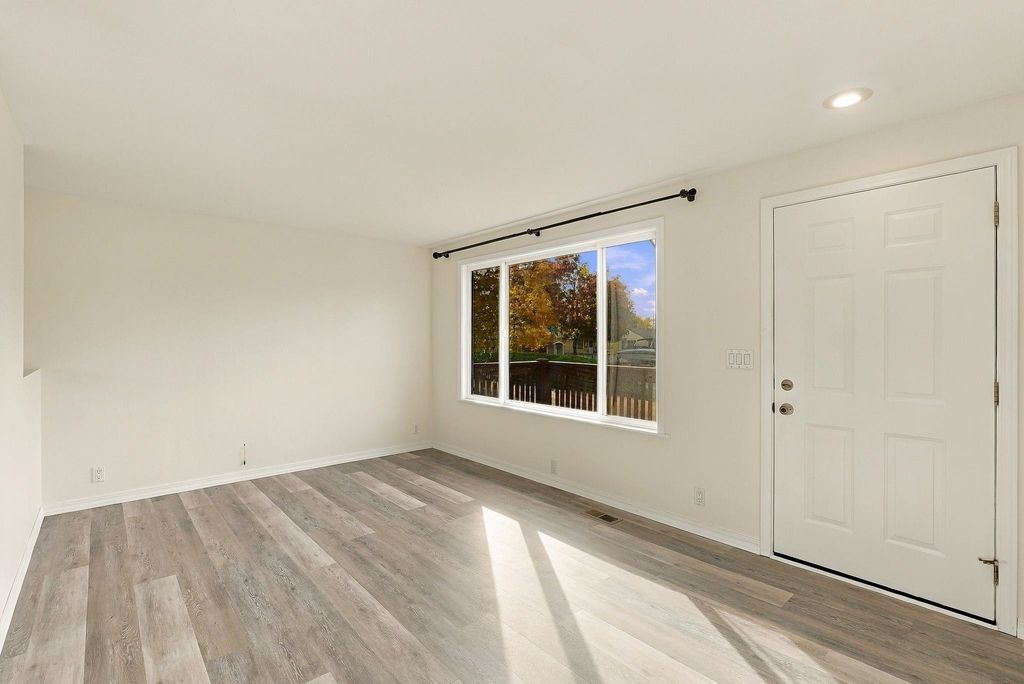 5008 N Belt St, Spokane, WA 99205 photo 5
