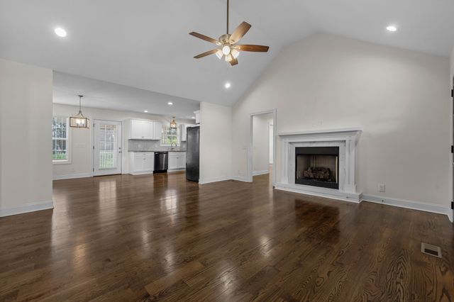 1536 Fairfield Pike, Shelbyville, TN 37160