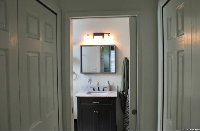 115 Addax Dr., San Antonio, TX 78213