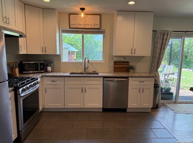 115 Addax Dr., San Antonio, TX 78213