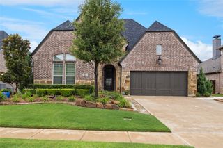 1032 W Bluff Way, Roanoke, TX 76262