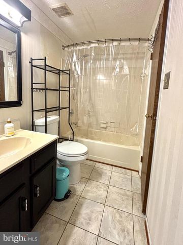 2800 NESTOR CT, Bowie, MD 20716