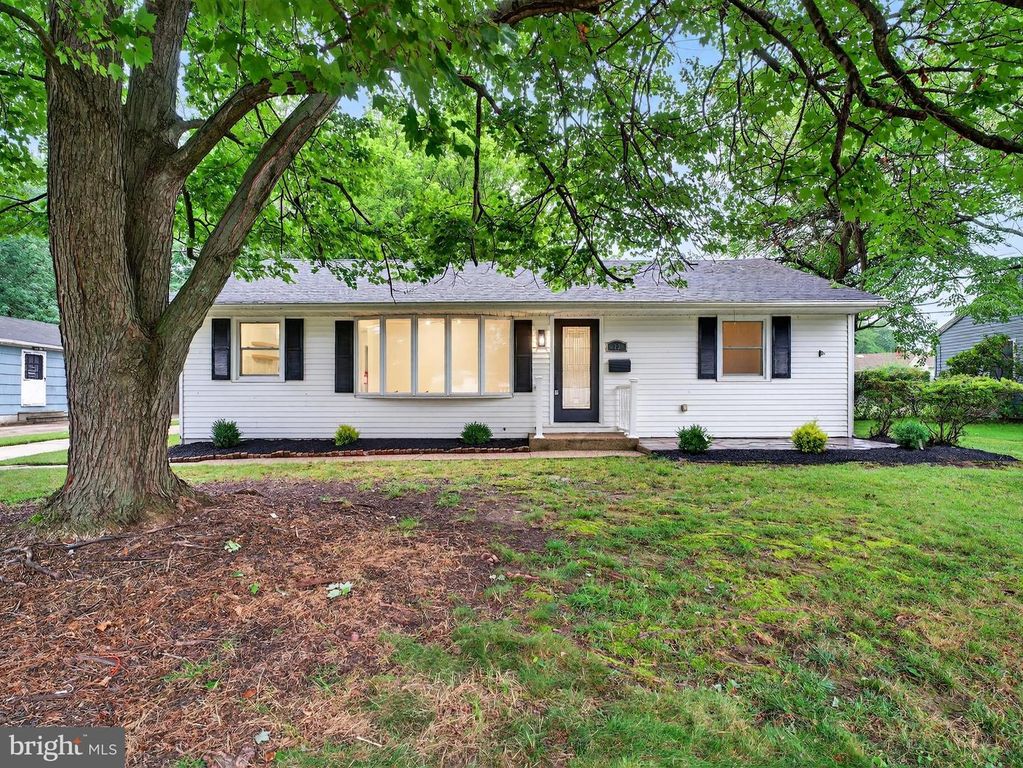 23 BRYN MAWR AVE, Stratford, NJ 08084