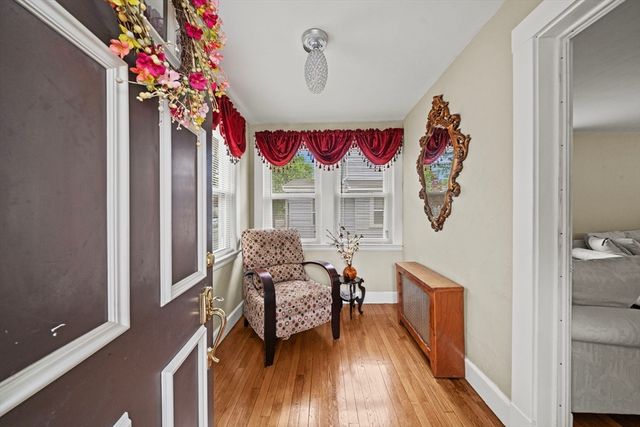 93 Baxter Ave, Quincy, MA 02169
