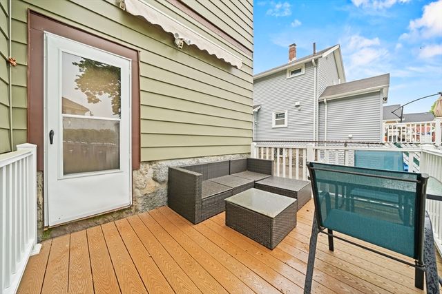 93 Baxter Ave, Quincy, MA 02169