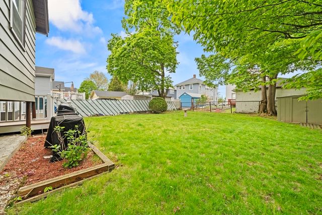 93 Baxter Ave, Quincy, MA 02169