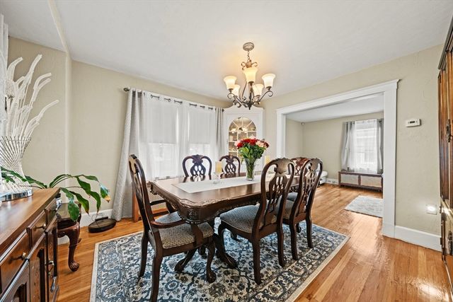 93 Baxter Ave, Quincy, MA 02169