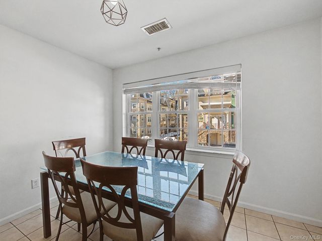 9 Elm Street 201, Spring Valley, NY 10977