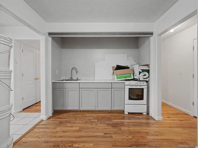 9 Elm Street 201, Spring Valley, NY 10977