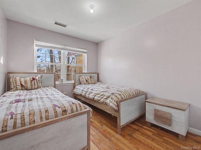 9 Elm Street 201, Spring Valley, NY 10977