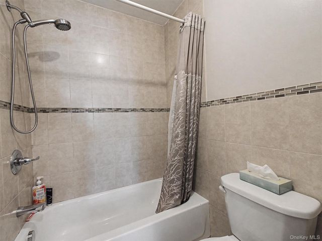 9 Elm Street 201, Spring Valley, NY 10977