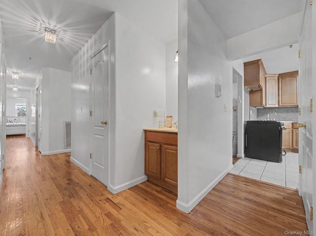 9 Elm Street 201, Spring Valley, NY 10977