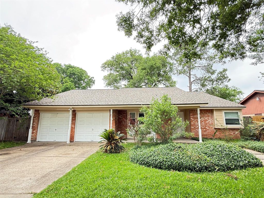 16439 Hickory Knoll Drive, Houston, TX 77059