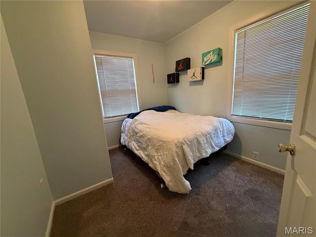 3627 Marshall Avenue, St John, MO 63114