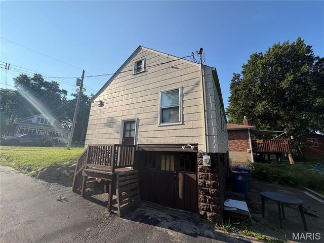 3627 Marshall Avenue, St John, MO 63114