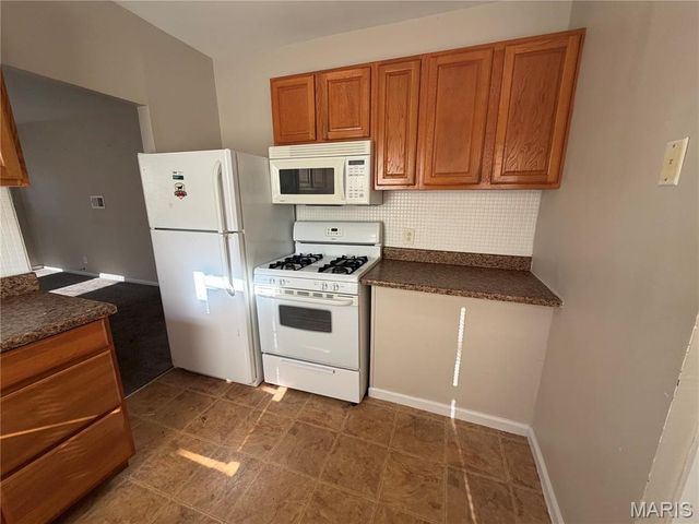 3627 Marshall Avenue, St John, MO 63114
