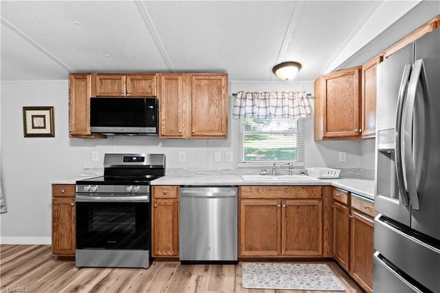 195 Sonora Drive, Advance, NC 27006