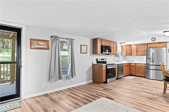 195 Sonora Drive, Advance, NC 27006