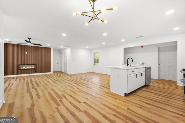 766 Pegg Road SW, Atlanta, GA 30315