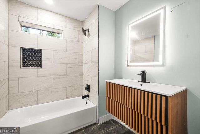 766 Pegg Road SW, Atlanta, GA 30315