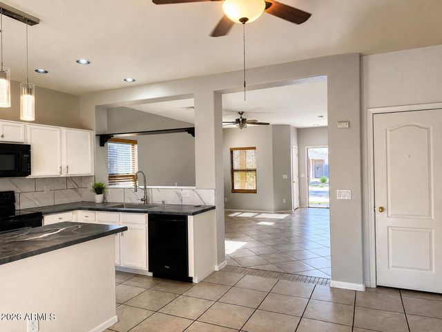 18530 W LEGEND Drive, Surprise, AZ 85374