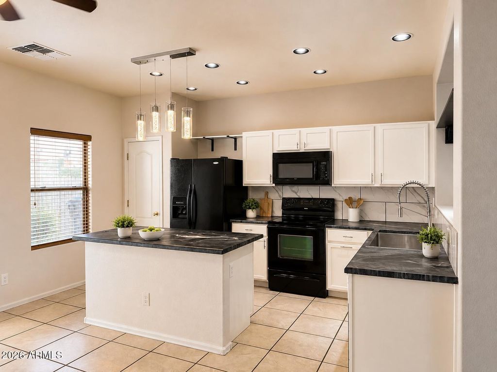 18530 W LEGEND Drive, Surprise, AZ 85374 — photo 5