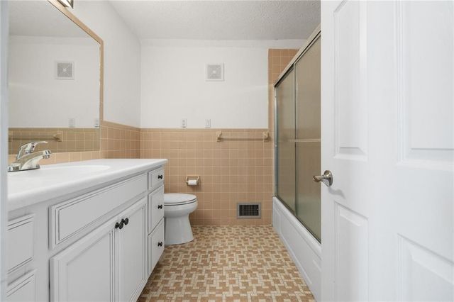 5303 Hickory Hills Lane, Harrison, AR 72601