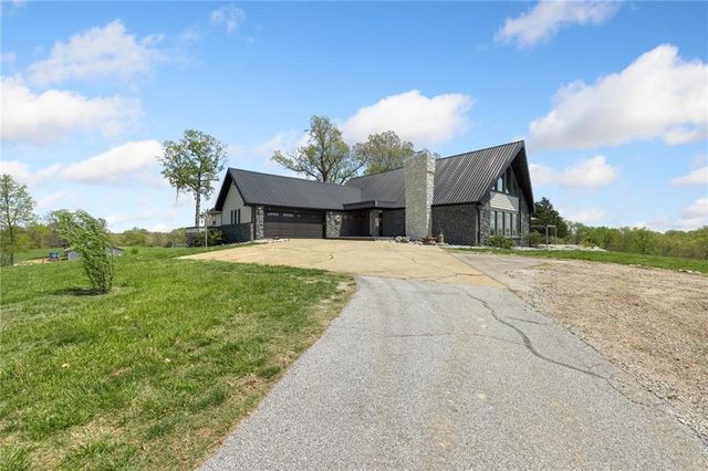 5303 Hickory Hills Lane, Harrison, AR 72601