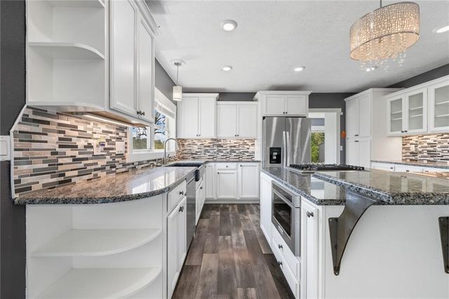 5303 Hickory Hills Lane, Harrison, AR 72601