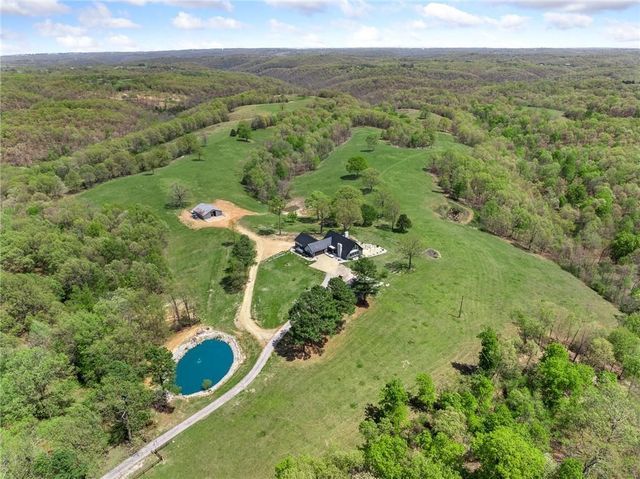 5303 Hickory Hills Lane, Harrison, AR 72601