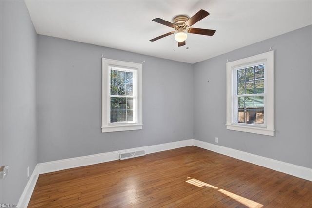 1411 Longwood DR, Norfolk, VA 23508