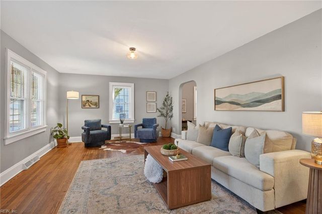 1411 Longwood DR, Norfolk, VA 23508