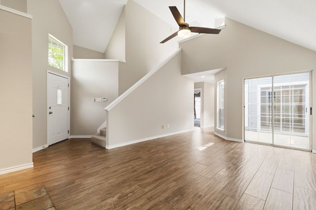 2927 S Bend Drive, Dallas, TX 75229