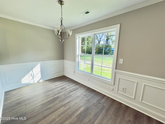 4371 W West Pine Street A, Farmville, NC 27828