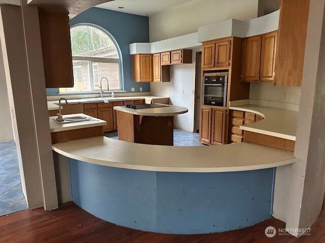 210 Pilgrim Road, Castle Rock, WA 98611