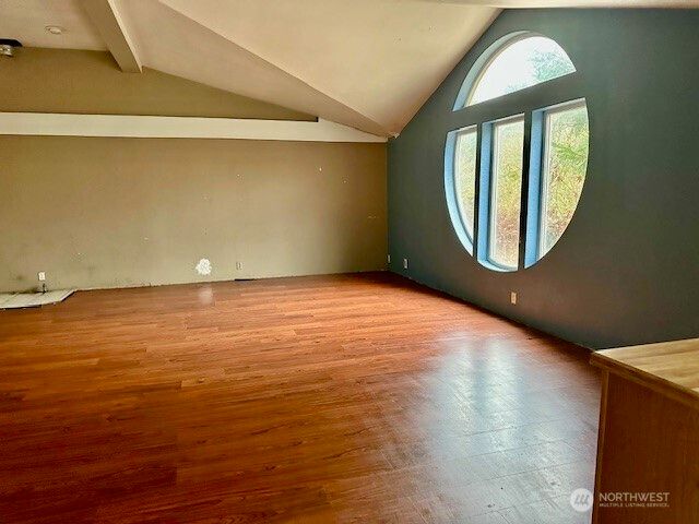 210 Pilgrim Road, Castle Rock, WA 98611