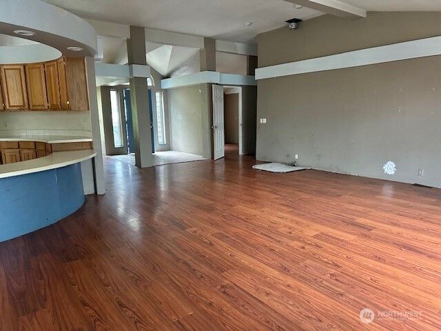 210 Pilgrim Road, Castle Rock, WA 98611