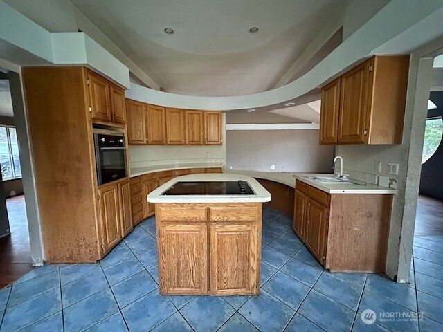 210 Pilgrim Road, Castle Rock, WA 98611