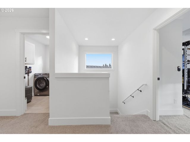 14252 HILLOCK Ln, Oregon City, OR 97045