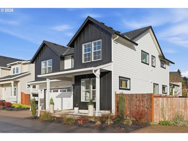 14252 HILLOCK Ln, Oregon City, OR 97045