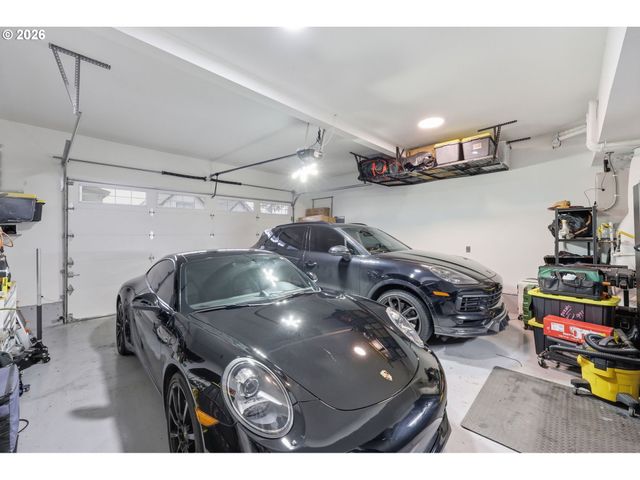 14252 HILLOCK Ln, Oregon City, OR 97045