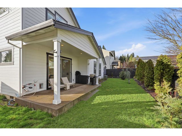 14252 HILLOCK Ln, Oregon City, OR 97045