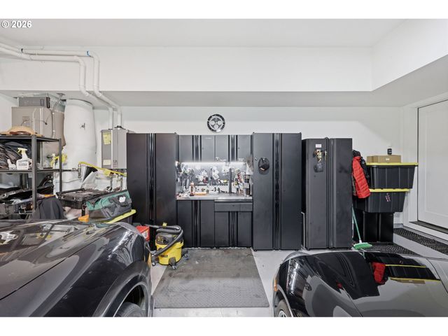 14252 HILLOCK Ln, Oregon City, OR 97045