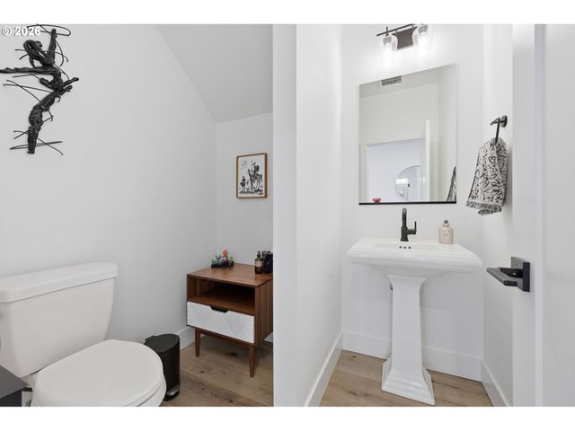 14252 HILLOCK Ln, Oregon City, OR 97045