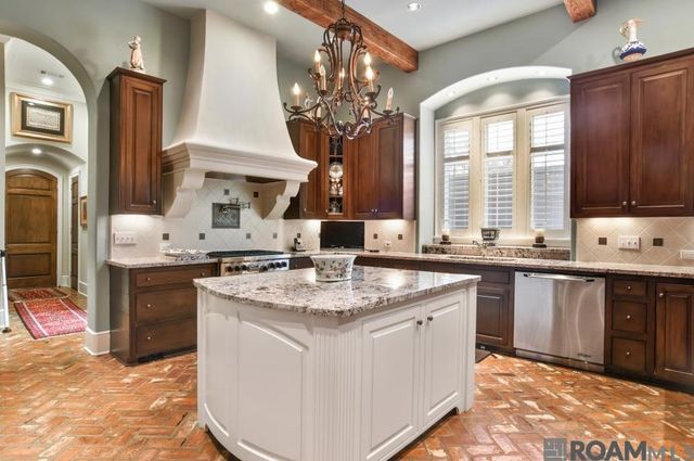 17722 Links Ct, Baton Rouge, LA 70810