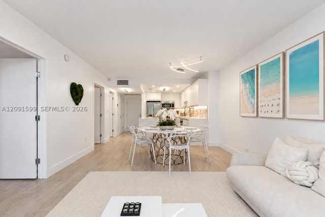 2301 Collins Ave 318, Miami Beach, FL 33139