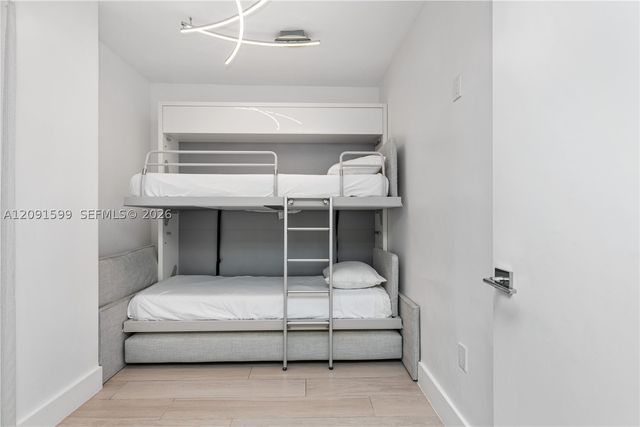 2301 Collins Ave 318, Miami Beach, FL 33139